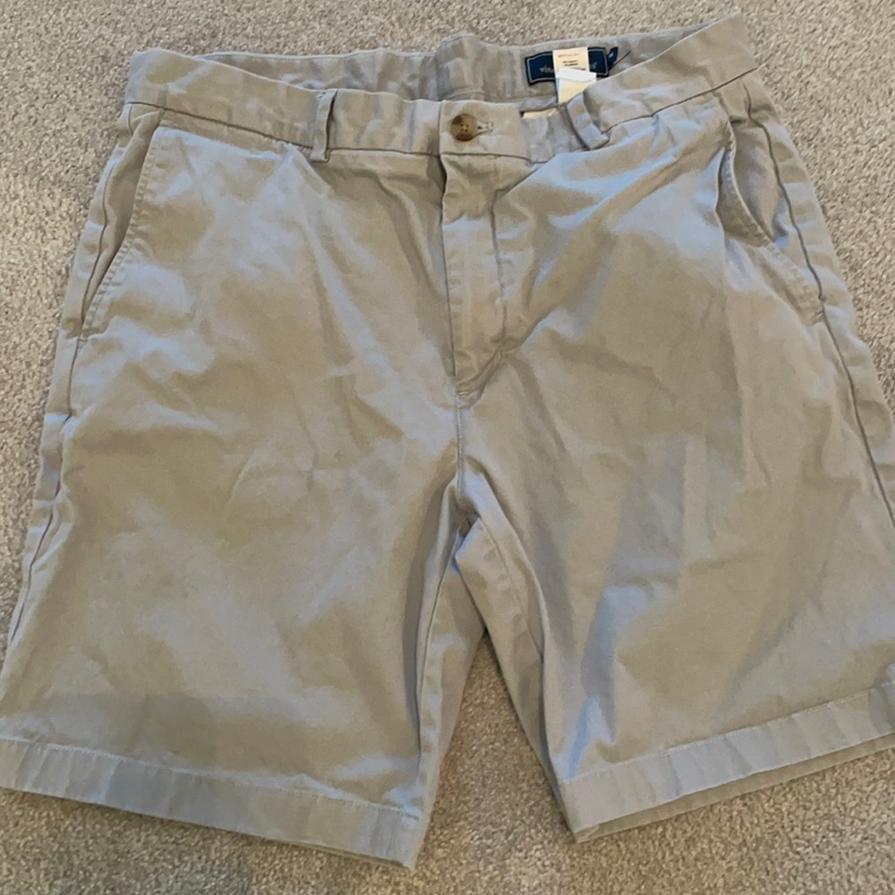 Vineyard Vines Men's Flat Front Shorts - Light Tan